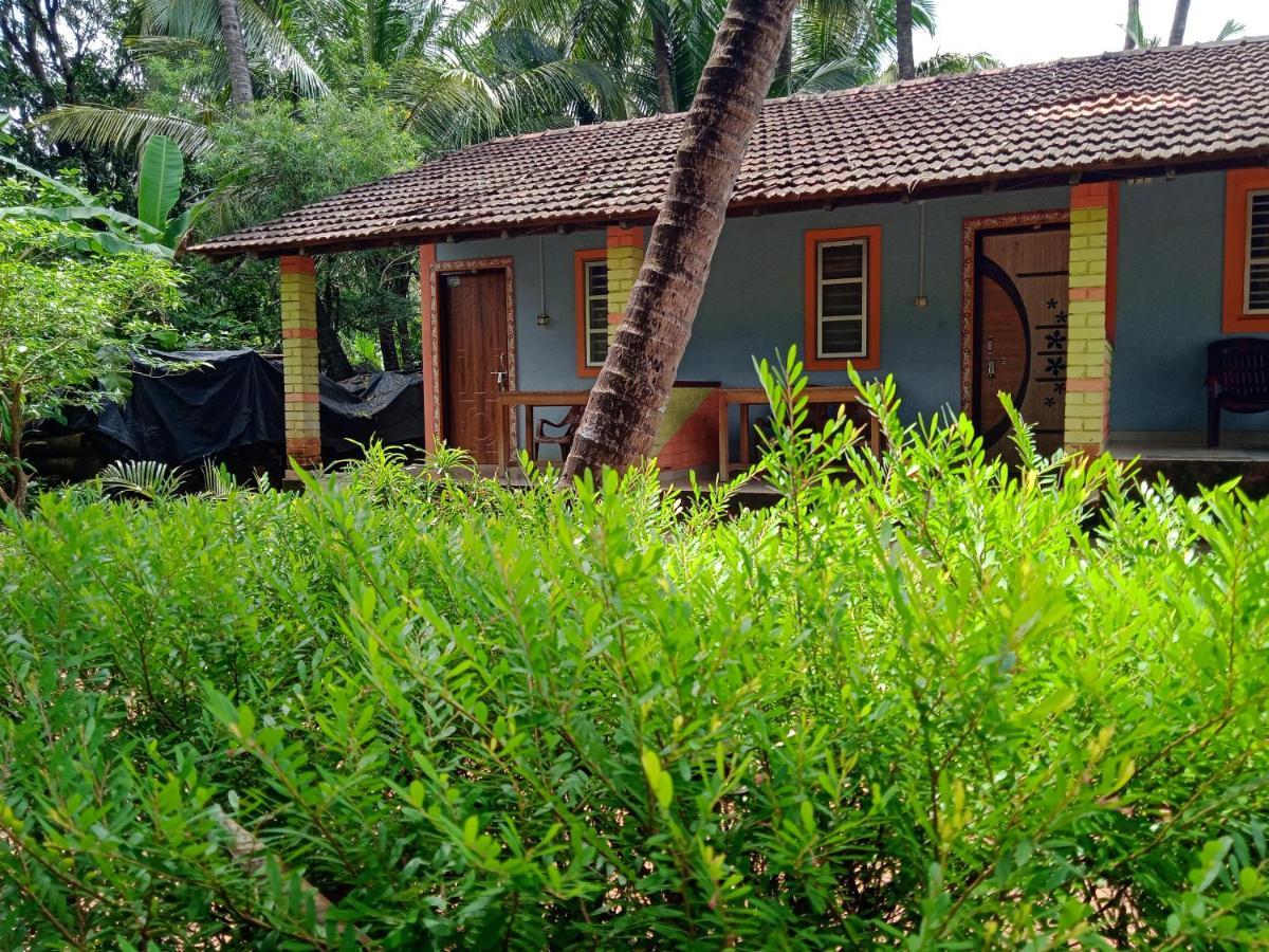 Gundappa Cafe Gokarna Kudle Beach 외부 사진
