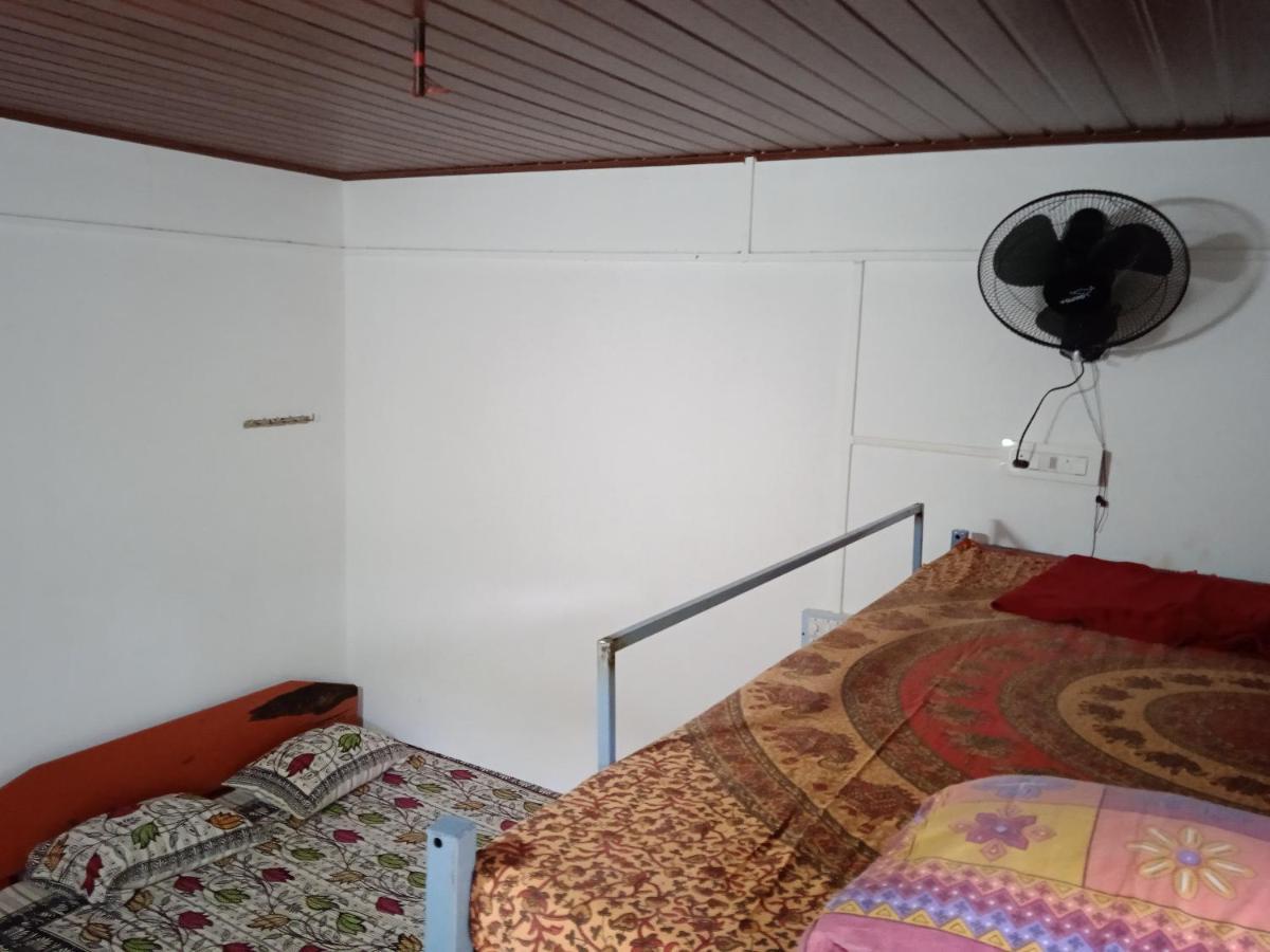 Gundappa Cafe Gokarna Kudle Beach 외부 사진