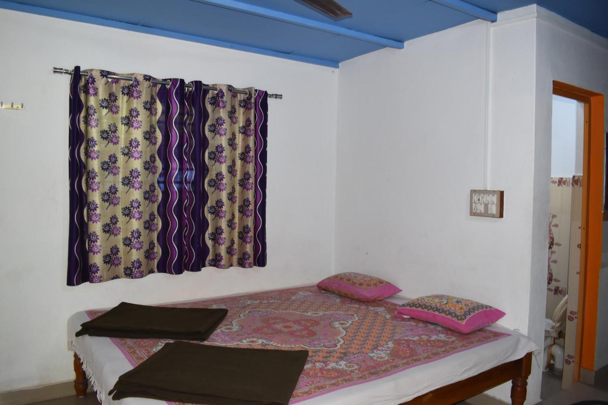 Gundappa Cafe Gokarna Kudle Beach 외부 사진